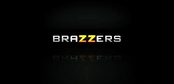  Brazzers - Sex pro adventures - (Karlie Brooks, Jordi El Nino Polla) - Doing The Dishes - Trailer preview